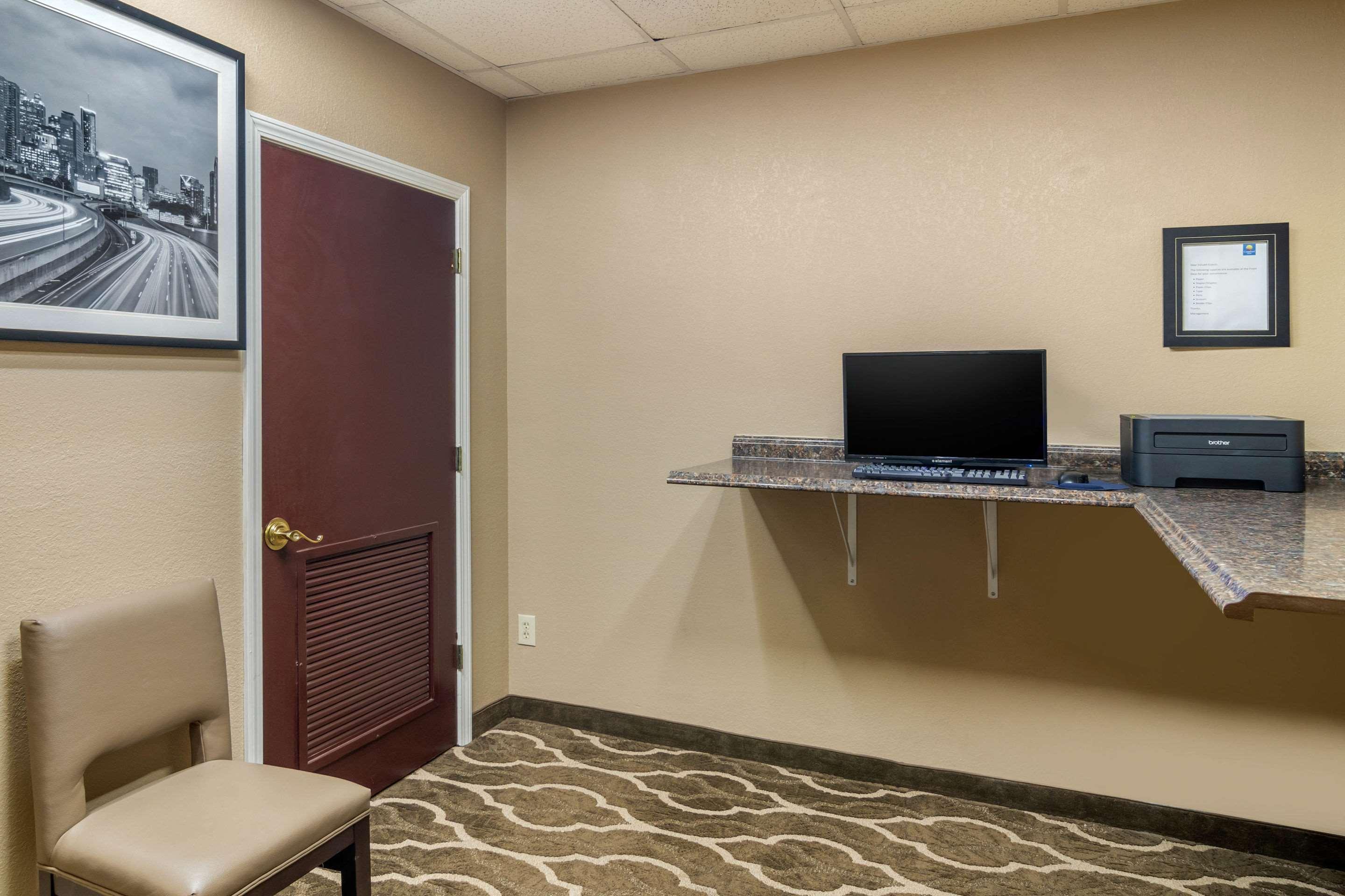 Comfort Inn & Suites Atlanta-Smyrna Екстериор снимка